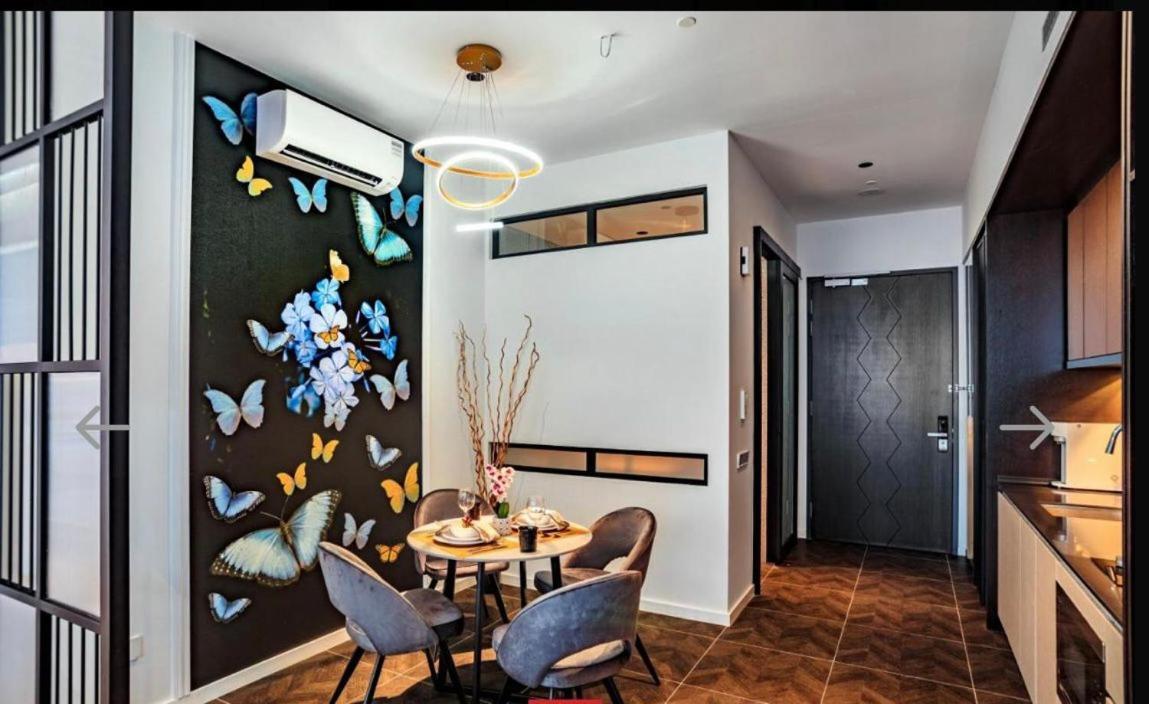 Scarletz Suites Klcc By Gc Luxury Suites 쿠알라룸푸르 외부 사진