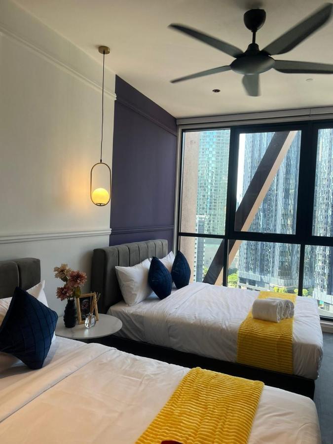 Scarletz Suites Klcc By Gc Luxury Suites 쿠알라룸푸르 외부 사진