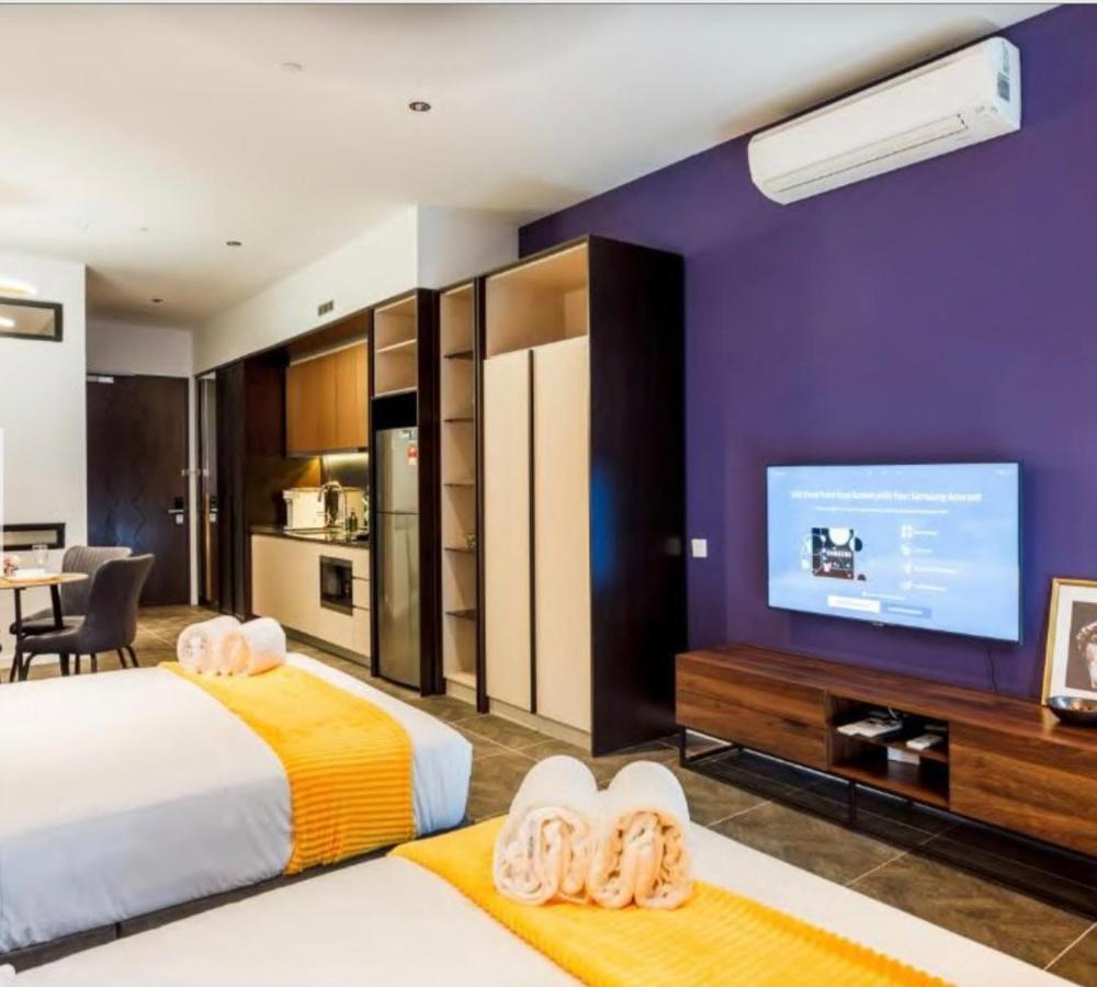 Scarletz Suites Klcc By Gc Luxury Suites 쿠알라룸푸르 외부 사진