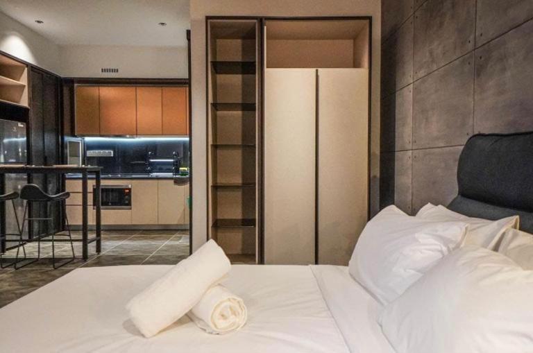 Scarletz Suites Klcc By Gc Luxury Suites 쿠알라룸푸르 외부 사진