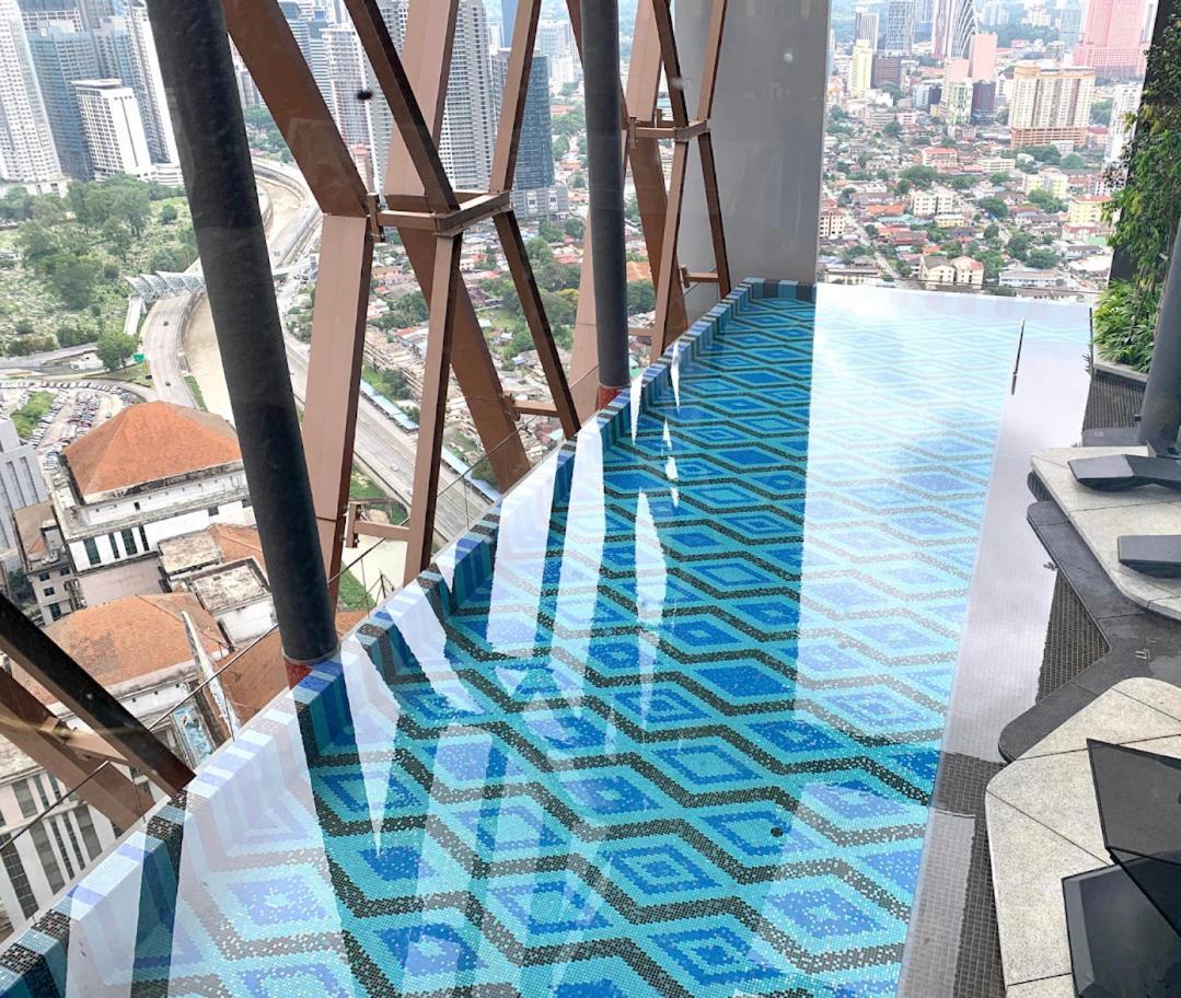 Scarletz Suites Klcc By Gc Luxury Suites 쿠알라룸푸르 외부 사진