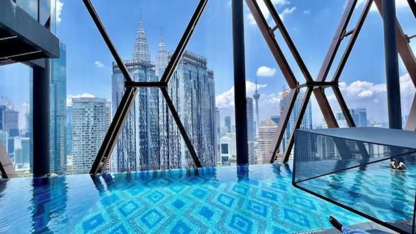 Scarletz Suites Klcc By Gc Luxury Suites 쿠알라룸푸르 외부 사진