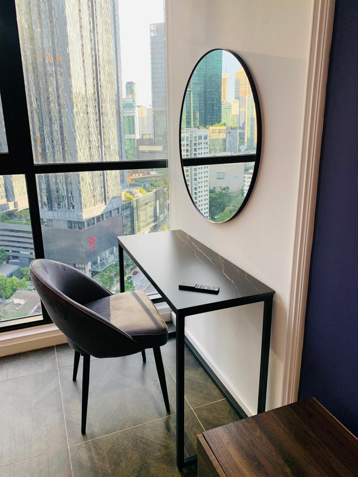 Scarletz Suites Klcc By Gc Luxury Suites 쿠알라룸푸르 외부 사진