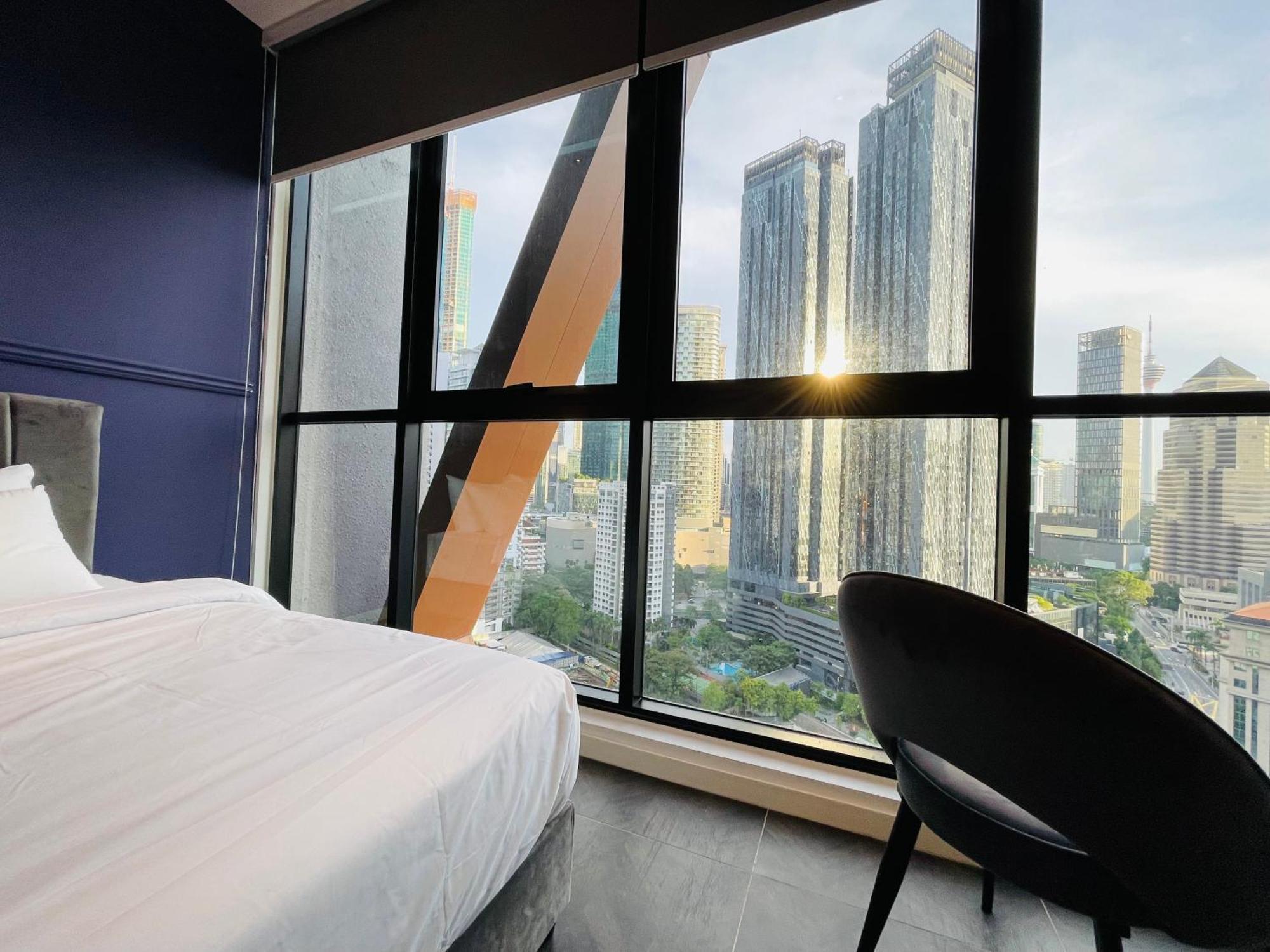 Scarletz Suites Klcc By Gc Luxury Suites 쿠알라룸푸르 외부 사진