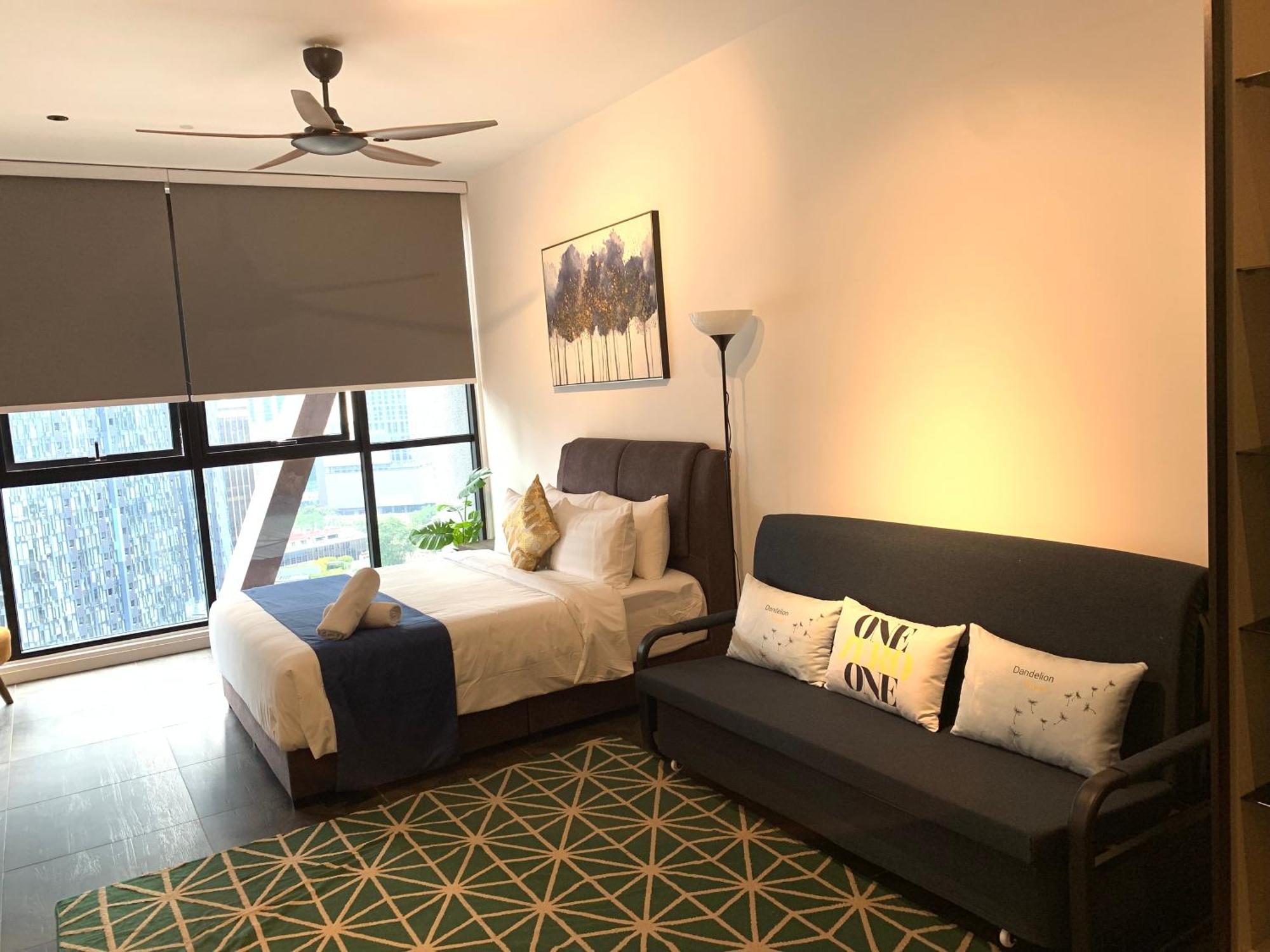 Scarletz Suites Klcc By Gc Luxury Suites 쿠알라룸푸르 외부 사진