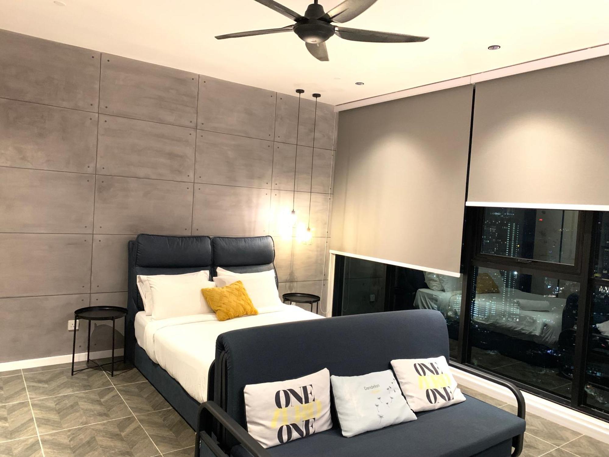 Scarletz Suites Klcc By Gc Luxury Suites 쿠알라룸푸르 외부 사진